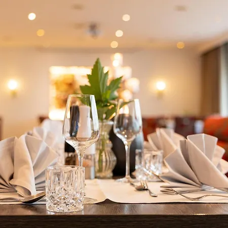 Wellness & Ayurveda Am Eichenberg 4*