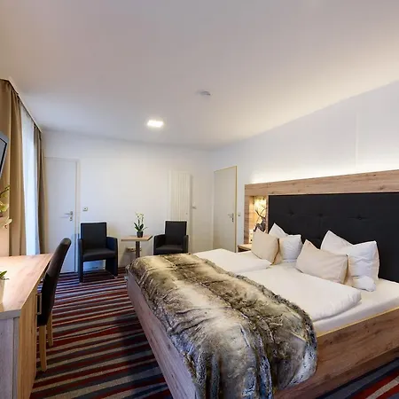 Wellness & Ayurveda Am Eichenberg Hotell 4*