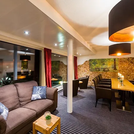 فندق Wellness & Ayurveda Am Eichenberg باد هازبرغ